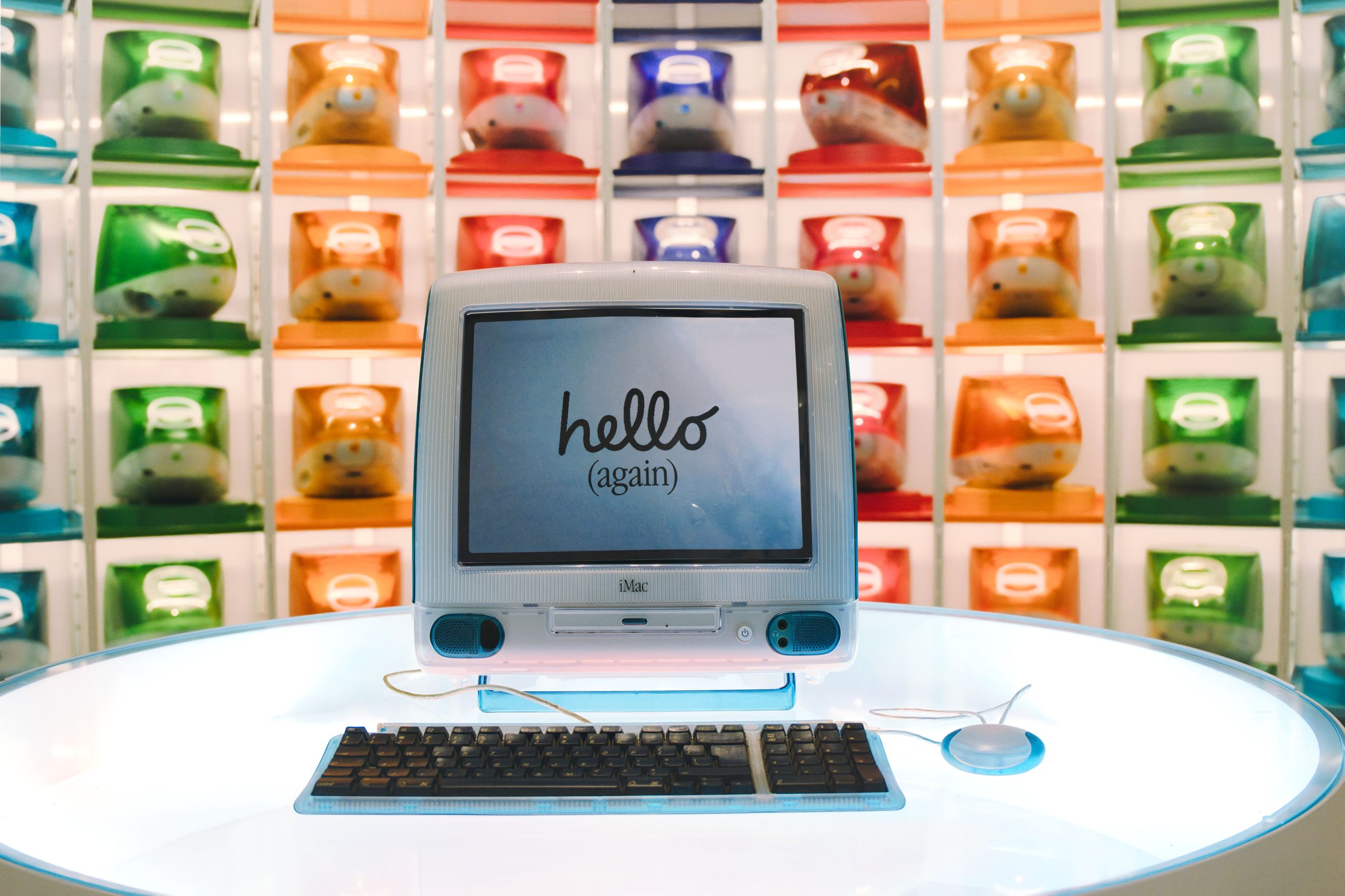 iMac G3 coloré Apple évolution technologie ordinateurs